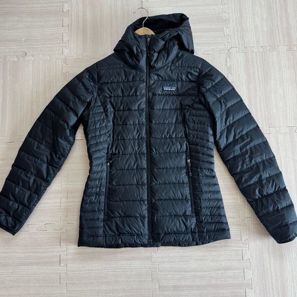 Patagonia Women's Black Down Puffer Jacket - XS - Picture 9 of 11